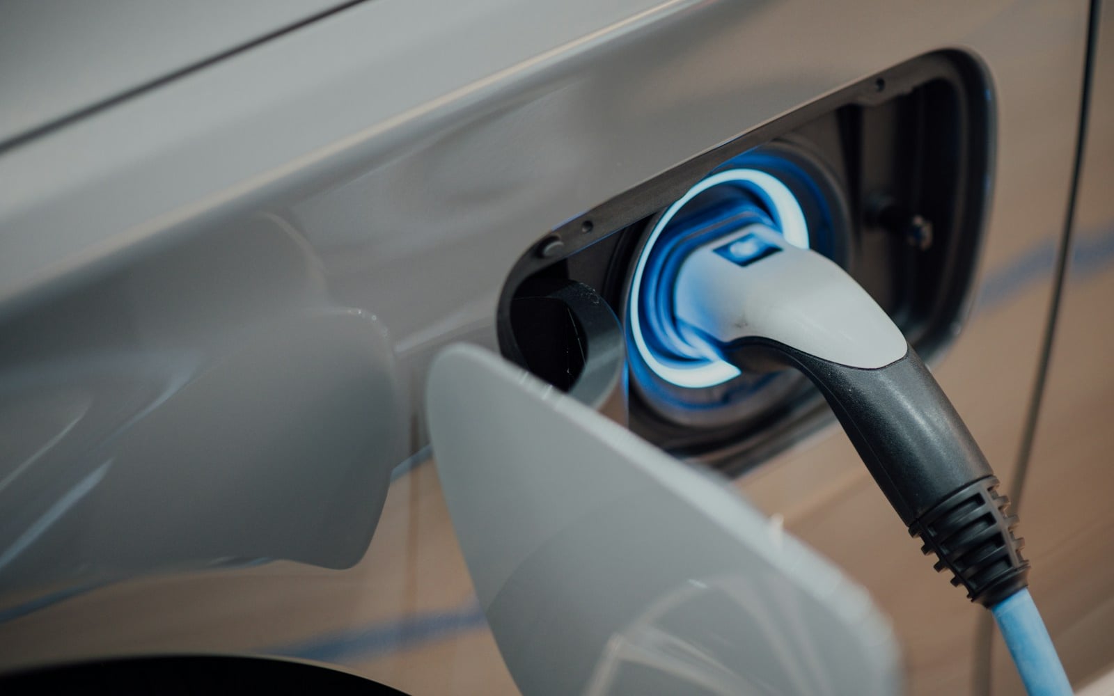 FLO Dual-Head Fast Charger - Sydney